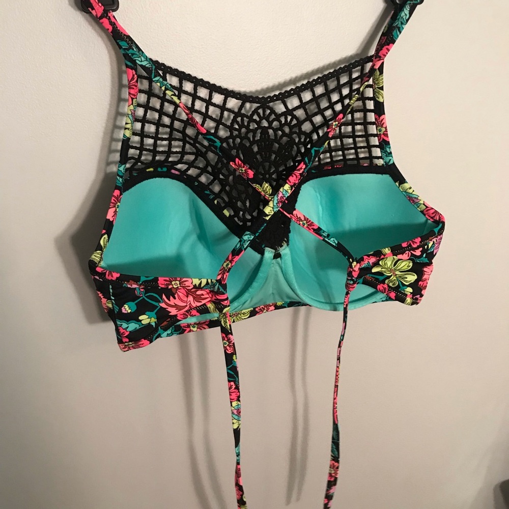 Bathing suit